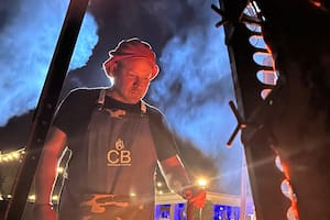 El chef de restaurante Michelin que sirvió más de 6500 bifes de chorizo en un megaevento