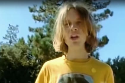 Beck en 1993, en el celebrado videoclip de  "Loser"