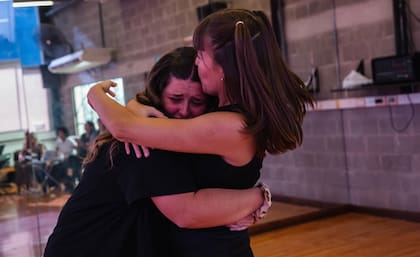 Belén Bilbao y Paula Chouhy tras ser elegidas para Hairspray