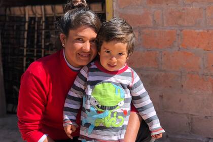 Belen Cuellar casi muere en el parto por una hemorragia interna. Eso hizo que no pudiera darle el pecho a su hijo durante los primeros meses y eso lo llevó a tener bajo peso.