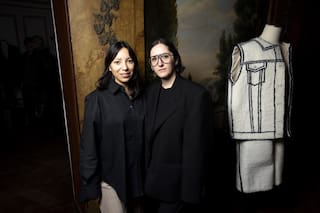 Las diseñadoras de una etiqueta franco-argentina que armoniza ambas identidades y que conquista las pasarelas del mundo