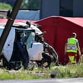 Un tren chocó contra un autobús escolar en Bélgica y hay cuatro muertos, entre ellos dos menores