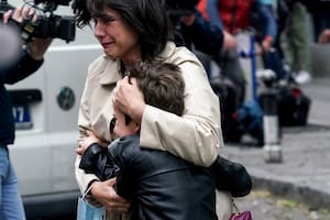 Un alumno entró a una escuela de Belgrado, comenzó a disparar y mató a nueve personas