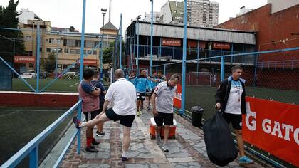 Belgrano se entrenó en una cancha de fútbol 5