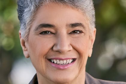 Bella DePaulo se propone desterrar el mito de que los solos son desdichados