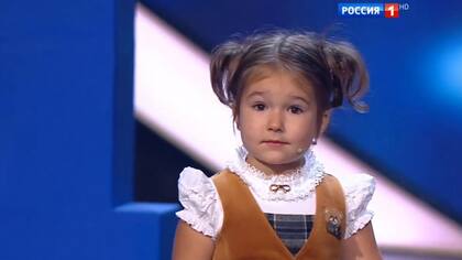 Bella Devyatkina participó de un programa de televisión y mostró sus conocimientos de ruso, español, inglés, alemán, francés, chino y árabe