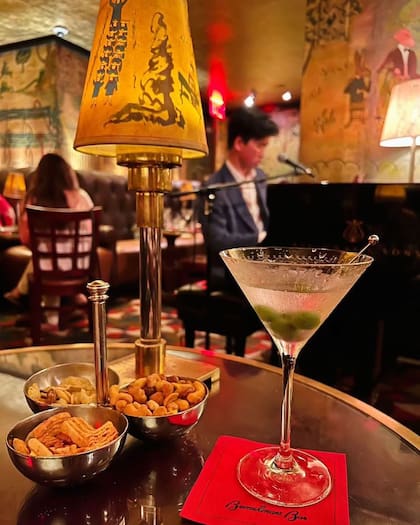 Bemelmans Bar en el hotel The Carlyle, Nueva York