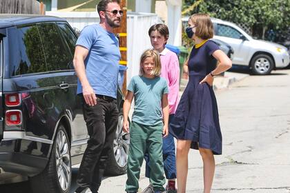 Ben Affleck junto a sus tres hijos: Violet, Seraphina y Samuel, cuando eran más pequeños