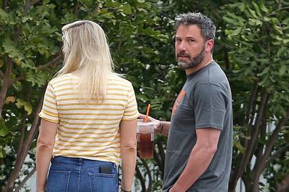 Ben Affleck y Lindsay Shookus, más enamorados que nunca