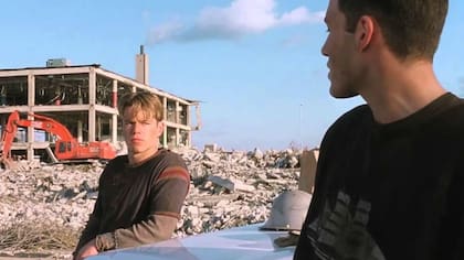 Ben junto a Matt Damon en la película que les valió el Oscar a mejor guión original: En busca del destino