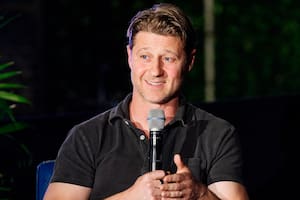 El curioso cambio de Benjamin McKenzie: pasó de ser una estrella juvenil a destapar “la estafa” de las criptomonedas