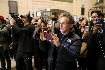 Ben Stiller también sacó fotos al suceso al igual que el resto de las personas