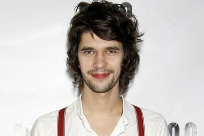 Ben Whishaw será Freddie Mercury