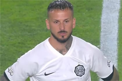 Benedetto jugó apenas 13 partidos en Olimpia y no marcó goles