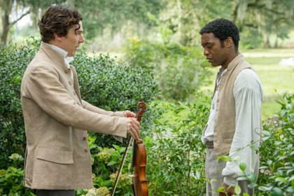 Beneditch Cumberbatch y Chiwetel Ejiofor en 12 años de esclavitud