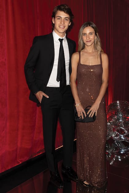 Benicio Gravier y su novia Lola Malm Green