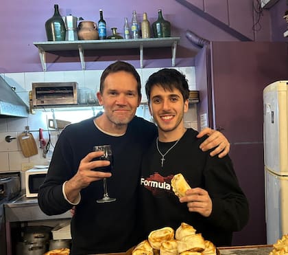 Benicio junto a Juan Gil Navarro (Foto: Benicio Chendo)