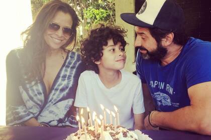 Benito junto a Julieta Ortega e Iván Noble en su cumpleaños número 12