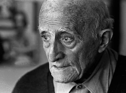 Benito Quinquela Martín en 1974, cuando todavía premiaba la "locura luminosa" de artistas, músicos, escritores y benefactores de amplio espectro