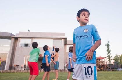 Benja adora invitar a su cumpleaños a sus amigos más íntimos. FOTO: Grupo Omar Díaz Fotografía