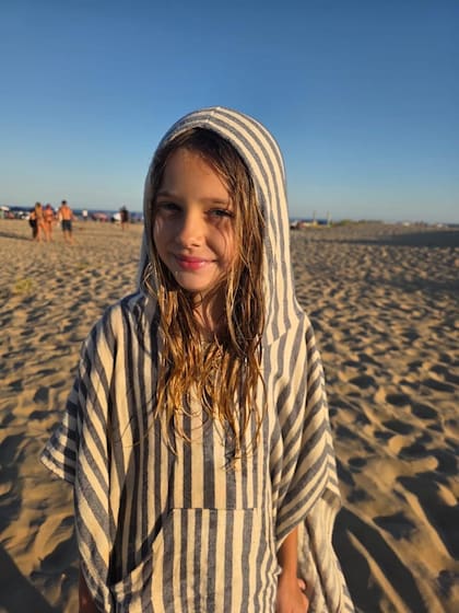 Benjamín compartió un recuerdo de Magnolia en la playa por su cumpleaños