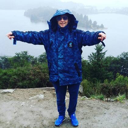 Benjamín “Dipy” Romano en su viaje de egresados en Bariloche.