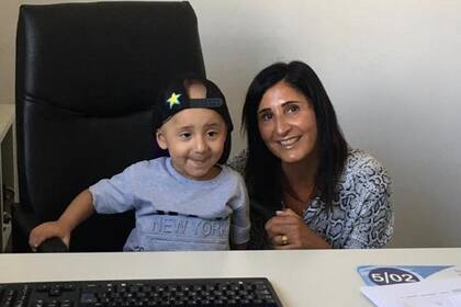 Marcela comenzó a hacer del tratamiento un juego y le decía que las máquinas de rayos eran de una nave espacial