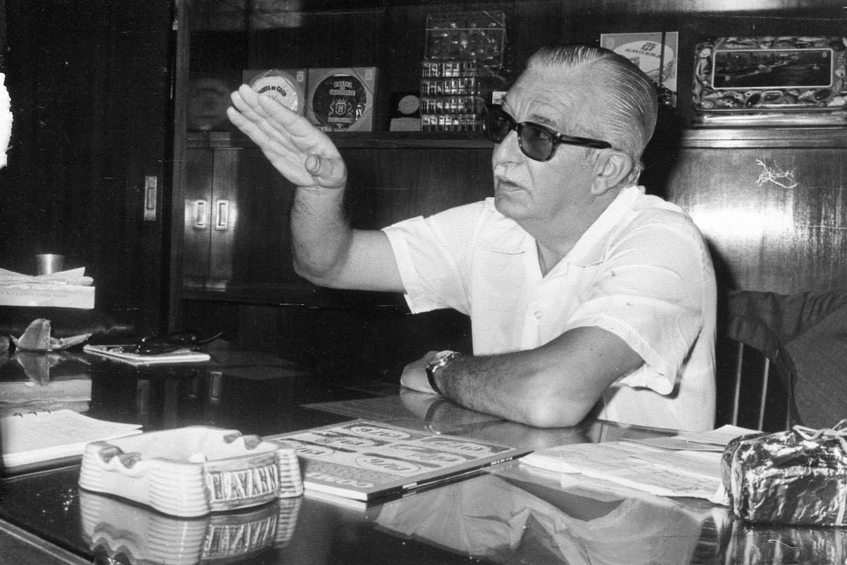 Foi vendedor ambulante, não concluiu o ensino médio, mas construiu um império com um produto que fascina os argentinos. Foi vendedor ambulante, não concluiu o ensino médio, mas construiu um império com um produto que fascina os argentinos.