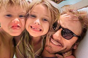 Benjamín Vicuña junto a Magnolia y Amancio (Foto: Instagram/@benjaminvicunaok)