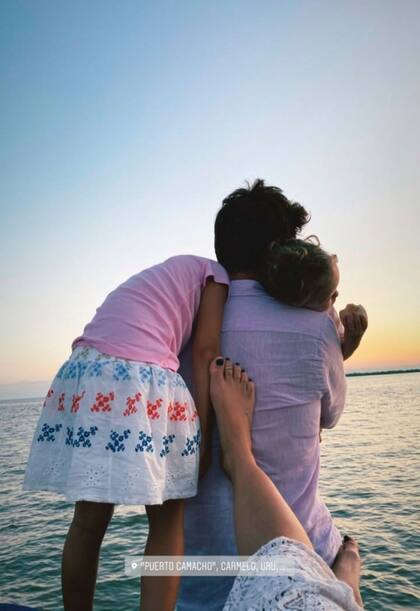 Benjamín Vicuña junto a Rufina, la hija de la China y Nicolás Cabré, y Magnolia