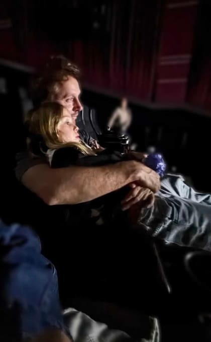 Benjamín Vicuña se reencontró con sus hijos, quienes regresaron de Estambul (Foto: Instagram @benjaminvicuna.ok)