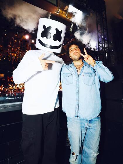 Benny Blanco, el futuro marido de Selana Gomez, y el DJ Marshmello en la discoteca XS del Wynn Las Vegas