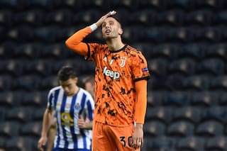 Blooper: el regalo de Bentancur para que Porto le gane a Juventus al minuto