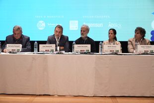 Bernardo Piazzardi (Universidad Austral), José Demicheli (ADBlick), Pablo Roviralta (Fundación Tejido Urbano), Belén Ochoa (BisBlick Talento Joven) y Pablo Tamburo (Argensun)
