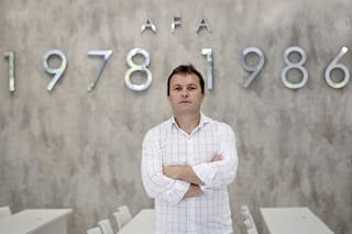 Romeo, crítico: "Ahora los chicos se bañan, agarran el autito... y desaparecen"