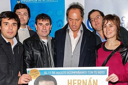 Bertellys junto a Daniel Scioli