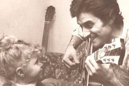 Berugo junto a su hija María