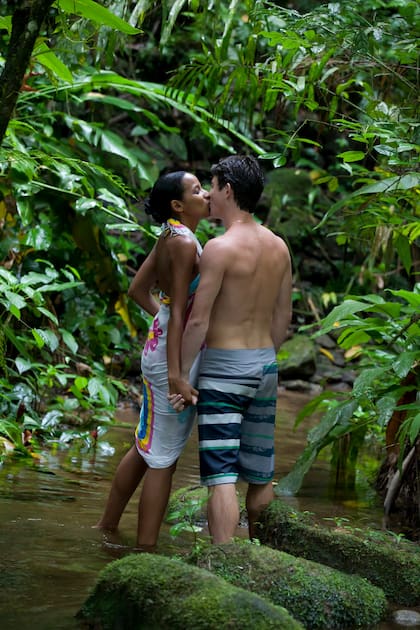 Beso en Pedra Branca, enclave selvático a unos 20 minutos de Paraty.