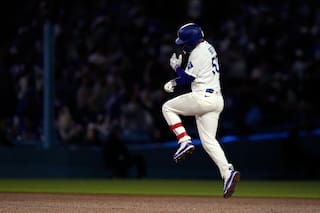 Betts conecta dos jonrones e impulsa cinco; Dodgers aplastan a Rockies por 15-6