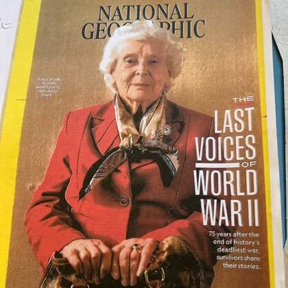Betty Webb fue portada en la revista National Geographic cuando se conmemoraron los 75 años del fin de la Segunda Guerra Mundial
