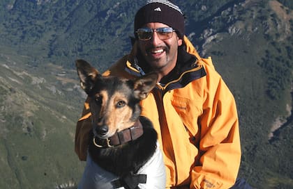 Betún era la mascota de Pablo Lamponne en Los Simuladores