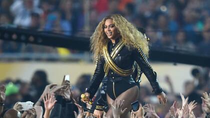 Beyoncé, durante su show en el Superbowl