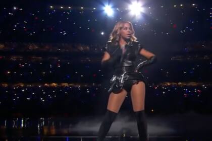 Beyoncé en el Super Bowl 2013 (Archivo)
