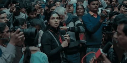 Bhumi Pednekar interpreta a Vaishali Singh en el film que coloca al periodismo como herramienta de denuncia social más fuerte