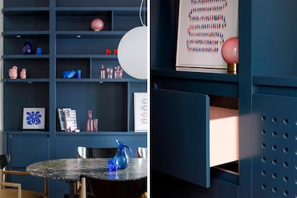 Biblioteca de melamina ‘Himalaya’ (Faplac) en color azul ‘SW 7605’ (Sherwin Williams). El factor sorpresa está presente en los interiores del mueble que son color rosa.
Javier Picerno