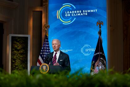 Biden anunció una fuerte reducción de las emisiones