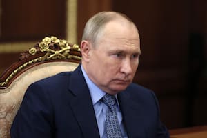 “Burbuja de paranoia”: se multiplican las versiones sobre el creciente aislamiento de Putin