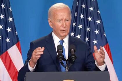 Biden habló con los periodistas después su participación como anfitrión de una cumbre de la Organización del Tratado del Atlántico Norte (OTAN)