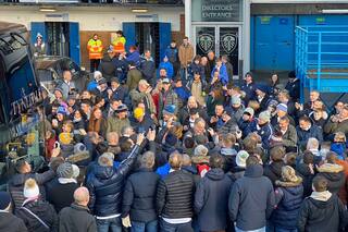 Cómo Leeds ama a Bielsa: largavistas, palabras en español y un cambio cultural