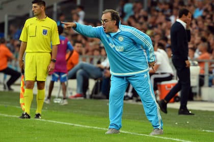 Bielsa no entiende de amistosos